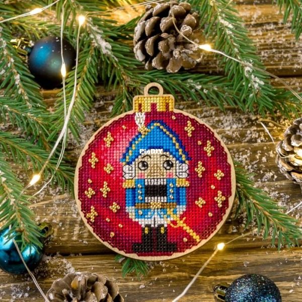 Nutcracker Figurine - Наборы для вышивания крестиком «Щелкунчик-солдат» 19-20,