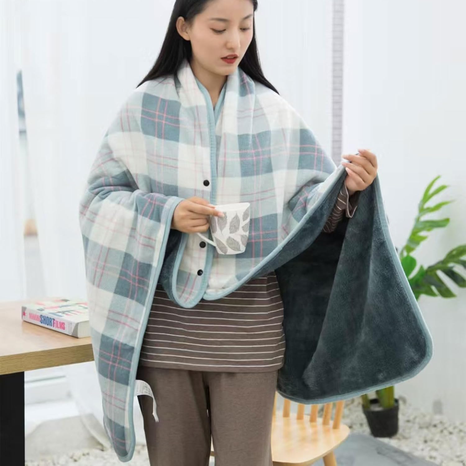 Плюшевый плед-накидка с пугови – обзор и цена Christmas Throw Blanket
