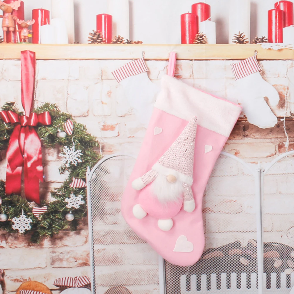 Рождественский плюшевый Санта- – обзор и цена Christmas Stocking Hanging